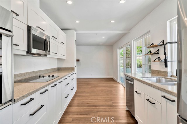 25735 Williamsburg Court, Lake Forest CA: https://media.crmls.org/medias/5df8bbae-2dec-4e69-92be-e694c2e17eb0.jpg