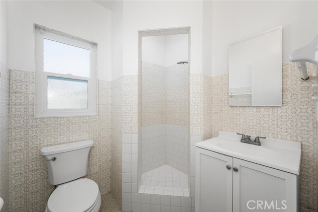 Detail Gallery Image 20 of 39 For 1001 Nicklett Ave, Fullerton,  CA 92833 - 4 Beds | 2 Baths