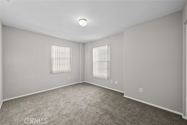 Detail Gallery Image 31 of 38 For 14323 Moon Valley St, Victorville,  CA 92394 - 4 Beds | 3 Baths