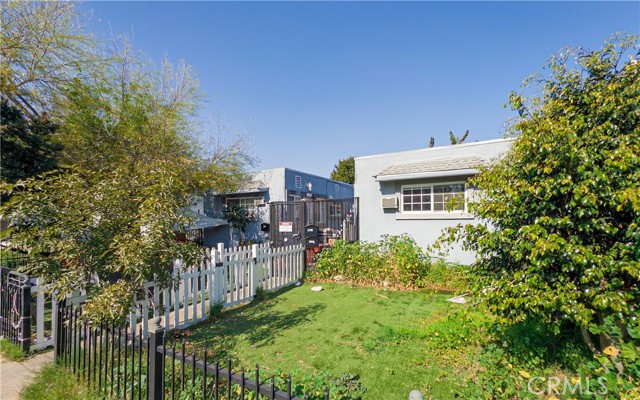 Front Image Thumbnail for CRMB26023686