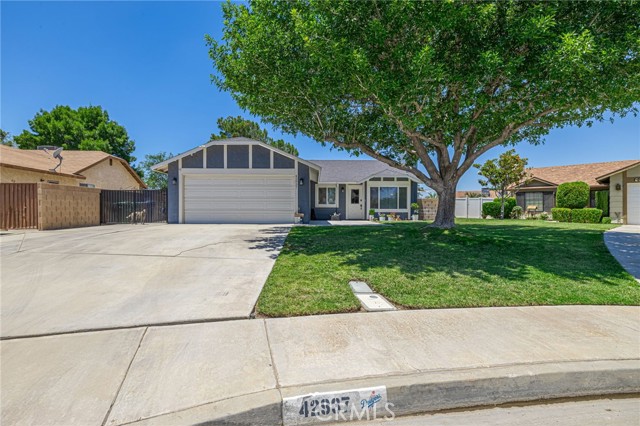 Image 3 for 42937 Sunny Ln, Lancaster, CA 93536