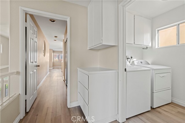 25815 Dickens Court, Stevenson Ranch CA: https://media.crmls.org/medias/5dfae347-c9d6-41ac-ae0f-30ad821f2e6a.jpg
