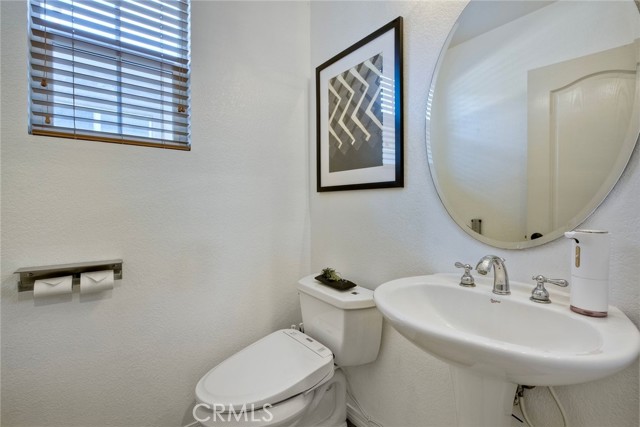 Detail Gallery Image 10 of 57 For 32839 Tiempo Cir, Temecula,  CA 92592 - 4 Beds | 2/1 Baths