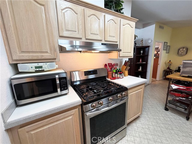 Detail Gallery Image 12 of 36 For 15111 Pipeline Ave #18,  Chino Hills,  CA 91709 - 3 Beds | 2 Baths