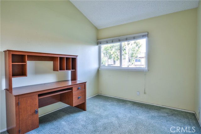 Detail Gallery Image 27 of 40 For 672 Greendale Ln, Pomona,  CA 91767 - 4 Beds | 2/1 Baths