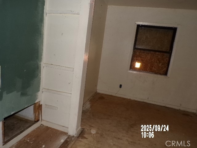 https://media.crmls.org/medias/5dfb6860-1aad-4d42-a131-b9719445338f.jpg?preset=X-Large