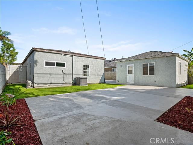 Detail Gallery Image 34 of 43 For 4251 Gundry, Long Beach,  CA 90807 - 4 Beds | 3 Baths