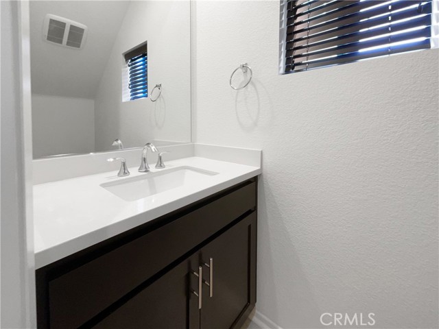 Detail Gallery Image 18 of 19 For 38517 Rosegate Pl, Murrieta,  CA 92563 - 3 Beds | 2/1 Baths