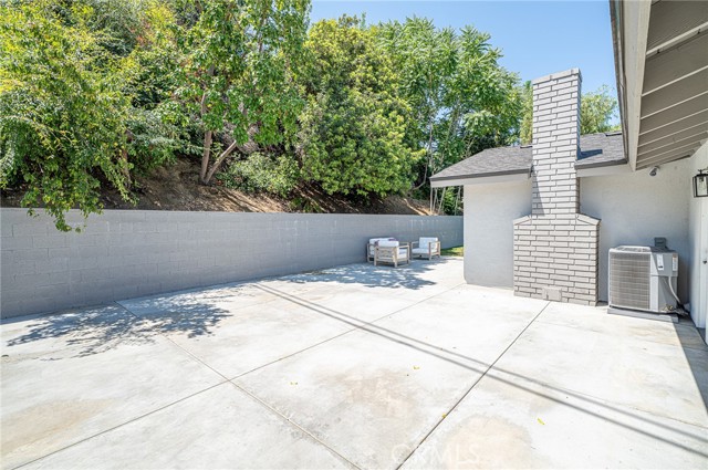 Detail Gallery Image 40 of 49 For 2975 Riverside Dr, Chino,  CA 91710 - 4 Beds | 2 Baths