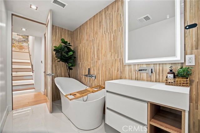 5170 Medina Road photo 57