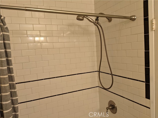 Detail Gallery Image 14 of 28 For 1840 Camden Ave #202,  Los Angeles,  CA 90025 - 1 Beds | 1 Baths