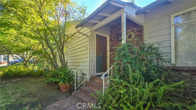 2883 Hermosita Drive, Glendale CA: https://media.crmls.org/medias/5dfec7ba-8eae-4676-b402-72ac30e16a1e.jpg