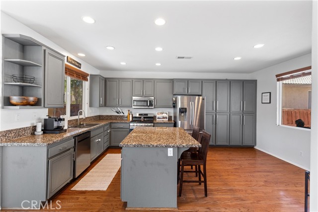 Detail Gallery Image 2 of 45 For 29864 Warm Sands Drive, Menifee,  CA 92584 - 4 Beds | 3 Baths