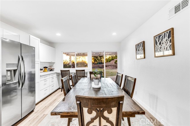 22701 Via Tercero, Mission Viejo CA: https://media.crmls.org/medias/5dff5d4a-60b1-4cdd-91e1-b4d51af46685.jpg