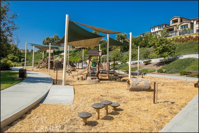 21055 Avenida Magnifica, Lake Forest CA: https://media.crmls.org/medias/5e015bc5-b3a8-4000-81da-71a108bffcb6.jpg