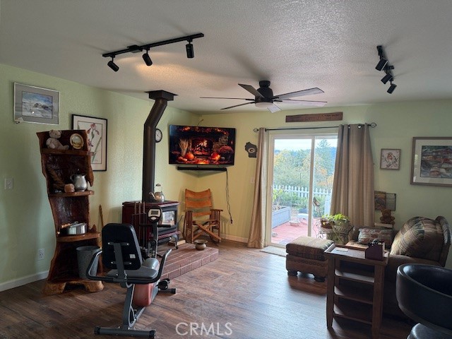 Detail Gallery Image 29 of 67 For 39468 Summit Dr, Oakhurst,  CA 93644 - 4 Beds | 3 Baths