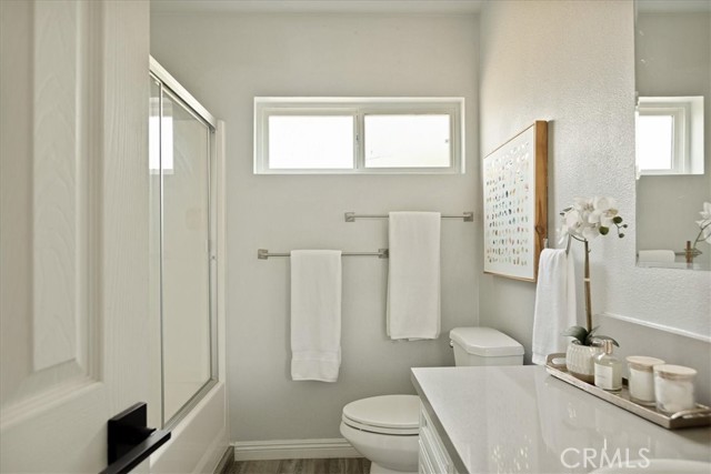1110 W Cypress Avenue, Redlands CA: https://media.crmls.org/medias/5e020d8b-eba7-4b20-8755-3bf7d4934f65.jpg