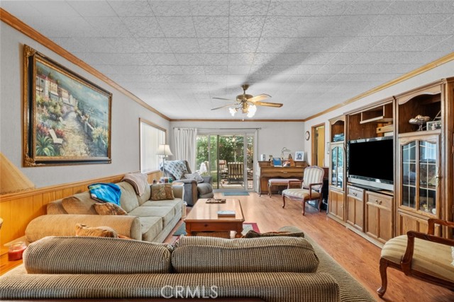 21041 Lanark Street, Canoga Park CA: https://media.crmls.org/medias/5e02fc85-f580-428c-ab1e-a5a44470146c.jpg