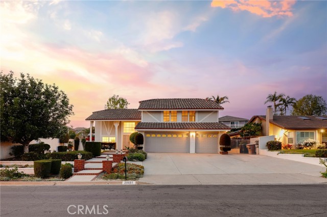 20681 Via Amarilla, Yorba Linda CA: https://media.crmls.org/medias/5e0336e7-9670-4fe5-8ec6-60aaf759d357.jpg