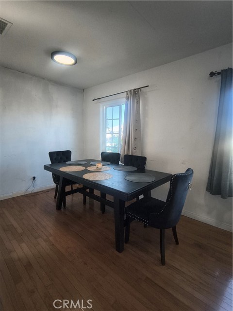 Detail Gallery Image 4 of 22 For 1616 W Palmer, Compton,  CA 90220 - 3 Beds | 2 Baths