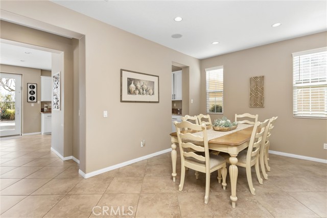 Detail Gallery Image 6 of 48 For 33741 Mckenny, Yucaipa,  CA 92399 - 5 Beds | 4 Baths