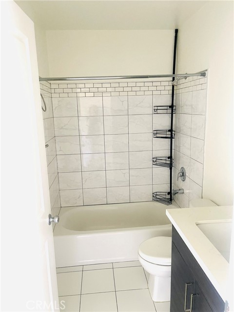 Detail Gallery Image 19 of 23 For 518 Oak St #7,  Glendale,  CA 91204 - 2 Beds | 1 Baths