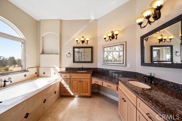 1685 Scenic View Way, Nipomo CA: https://media.crmls.org/medias/5e058a95-0177-4cae-8654-6a0f75fb9bdb.jpg