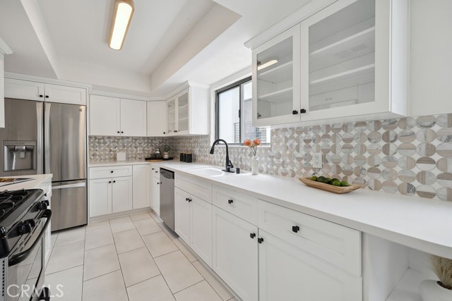6101 Fulton Avenue, Van Nuys CA: https://media.crmls.org/medias/5e05a82f-0d50-43c3-8ae9-b5e86eb2261d.jpg