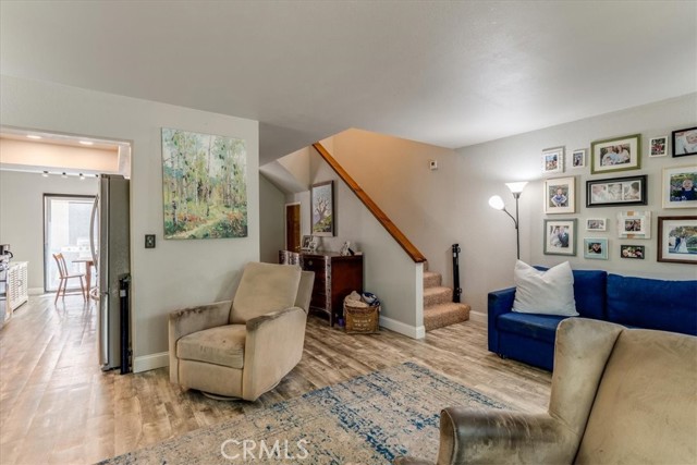 12 Green Court, Paso Robles CA: https://media.crmls.org/medias/5e068cb0-f841-4894-b1d3-5e09c5a350b1.jpg
