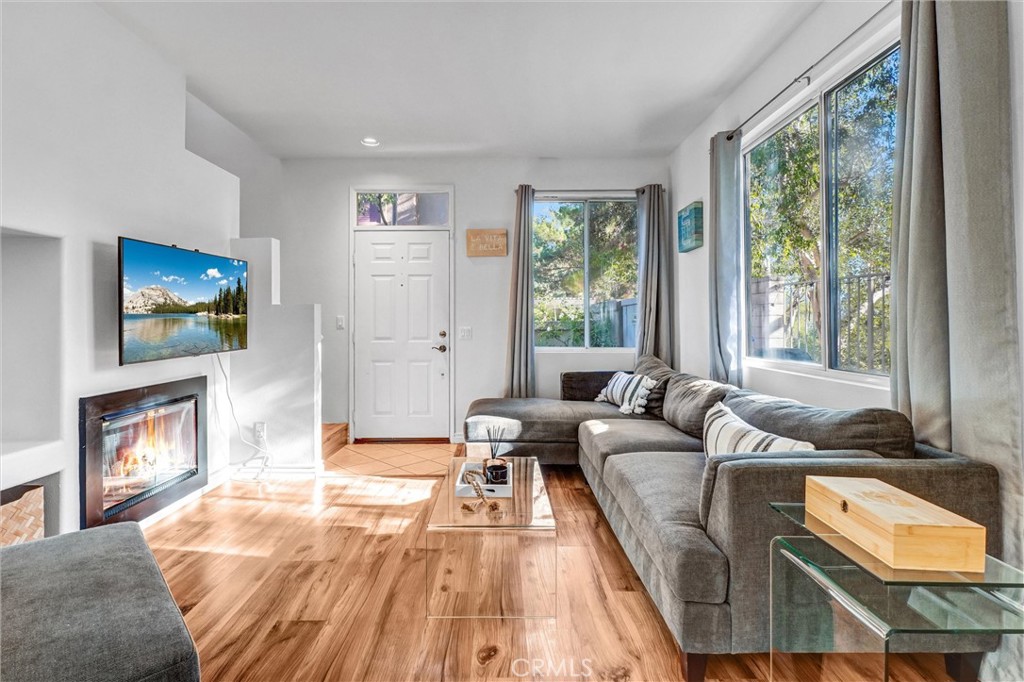 5E06Bf09 E3A3 4C87 8Fcc 21De47Cc33Ea 26951 Hillsborough #47, Valencia, Ca 91354 &Lt;Span Style='BackgroundColor:transparent;Padding:0Px;'&Gt; &Lt;Small&Gt; &Lt;I&Gt; &Lt;/I&Gt; &Lt;/Small&Gt;&Lt;/Span&Gt;