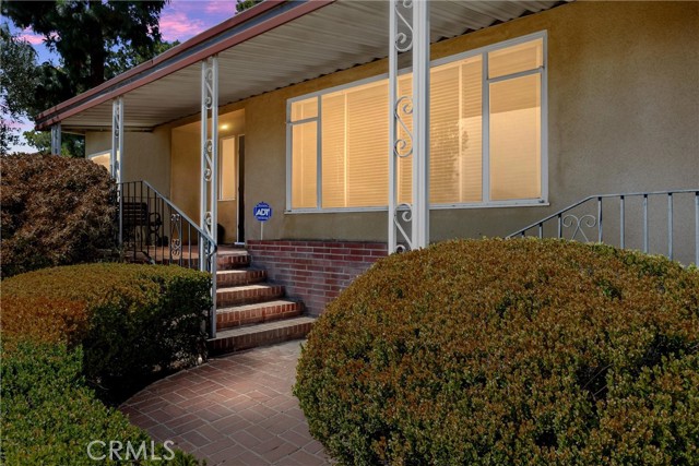 Front Image Thumbnail for CRIG26208359