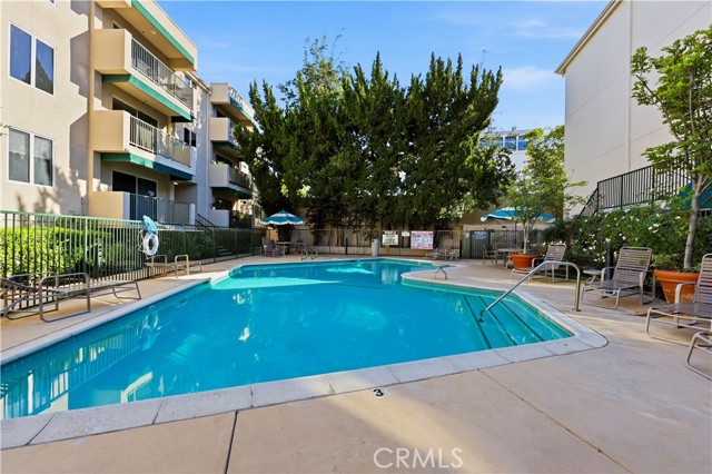 4501 Cedros Avenue, 330 photo 35