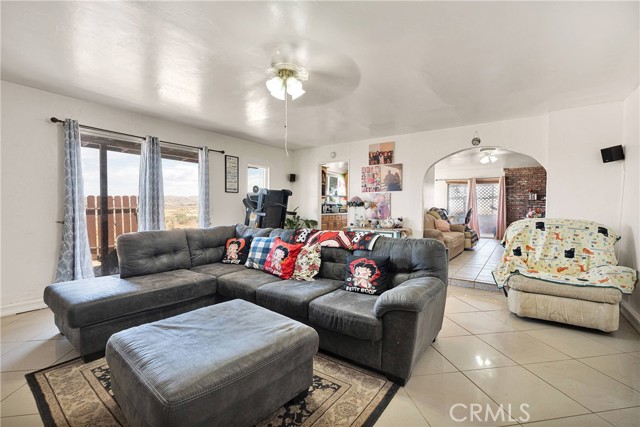 Detail Gallery Image 6 of 35 For 35391 Western Dr, Barstow,  CA 92311 - 3 Beds | 1/1 Baths