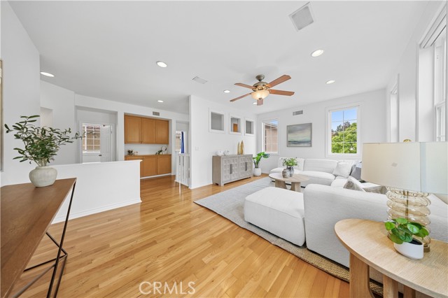 Detail Gallery Image 28 of 55 For 26 Middleton, Irvine,  CA 92620 - 5 Beds | 3/1 Baths