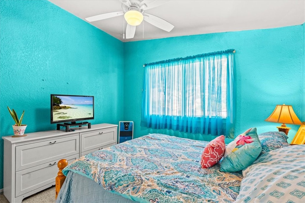 https://media.crmls.org/medias/5e07ebd9-f565-4a98-a621-db4e34b3c34c.jpg?preset=X-Large