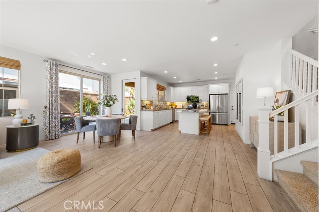 Detail Gallery Image 4 of 46 For 72 Parkwood, Irvine,  CA 92620 - 3 Beds | 2/1 Baths