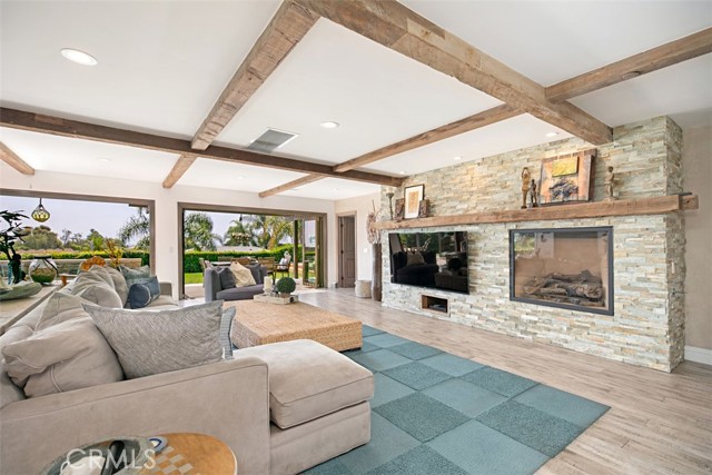 Detail Gallery Image 12 of 39 For 228 Ledroit St, Laguna Beach,  CA 92651 - 4 Beds | 3/1 Baths