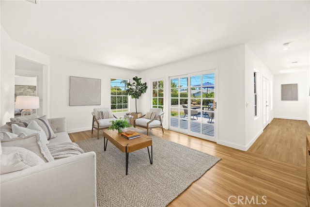 19558 E Dexter Street, Covina CA: https://media.crmls.org/medias/5e08b503-0a90-4264-8e58-137f52557eed.jpg