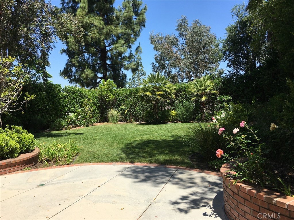 https://media.crmls.org/medias/5e08fb8d-f1ed-4c5a-a681-707f700c8cc1.jpg?preset=X-Large