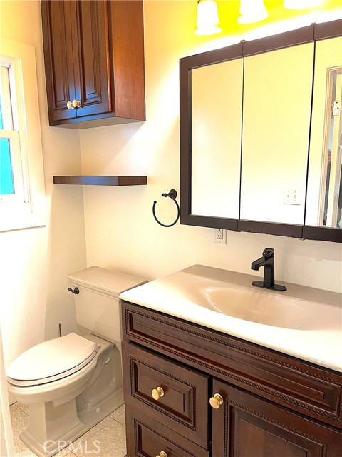 Detail Gallery Image 9 of 30 For 3535 E Ocean Ave, Long Beach,  CA 90803 - 2 Beds | 2 Baths