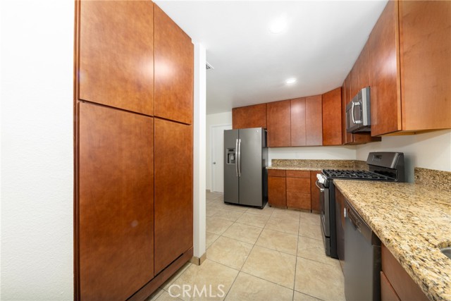 Detail Gallery Image 12 of 42 For 4850 Eclipse Ave, Jurupa Valley,  CA 91752 - 4 Beds | 2 Baths