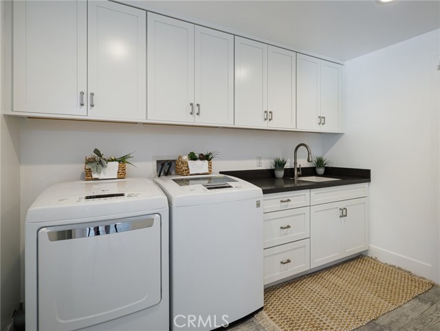 246 Via Los Miradores, Redondo Beach CA: https://media.crmls.org/medias/5e09abec-dd13-4e8d-b096-6408f4cf5ab7.jpg