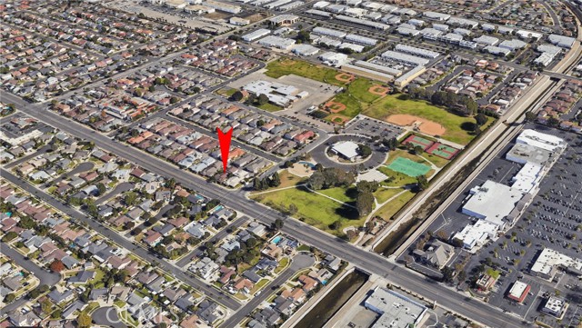 Detail Gallery Image 2 of 51 For 16722 Goldenwest St, Huntington Beach,  CA 92647 - – Beds | – Baths