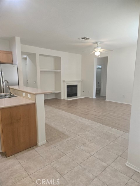 Detail Gallery Image 4 of 10 For 151 Carrotwood Ln Ln, Pomona,  CA 91767 - 4 Beds | 3 Baths