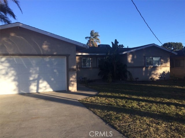 9581 Palmetto Ave, Fontana, CA 92335