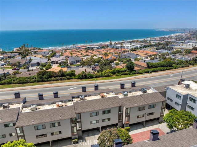 Detail Gallery Image 33 of 36 For 446 Palos Verdes Bld, Redondo Beach,  CA 90277 - 3 Beds | 3 Baths