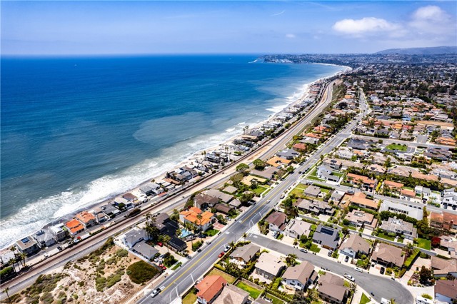 27492 Via Valor, Dana Point CA: https://media.crmls.org/medias/5e0b4815-44e3-4471-af93-2431bedd9cee.jpg