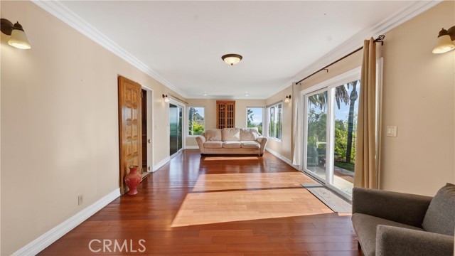 Detail Gallery Image 13 of 62 For 1414 N Raymond, Fullerton,  CA 92831 - 5 Beds | 3/1 Baths