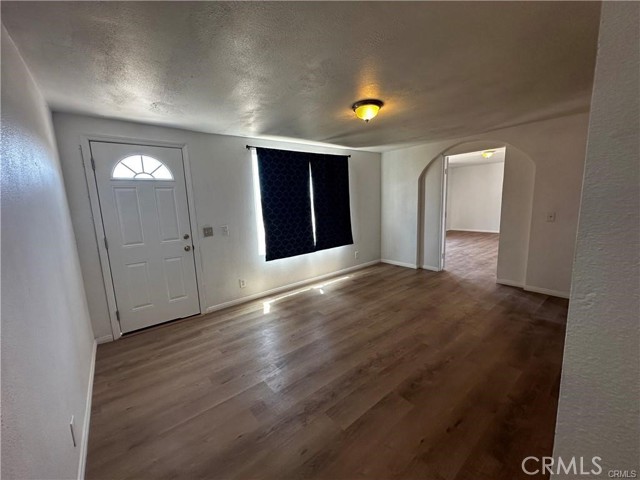 11876 Salem Road, Victorville CA: https://media.crmls.org/medias/5e0d0432-c189-407b-95de-e869bee18671.jpg