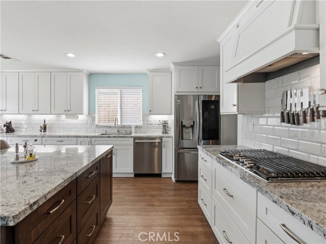 Detail Gallery Image 6 of 30 For 30623 Beryl, Castaic,  CA 91384 - 4 Beds | 3 Baths